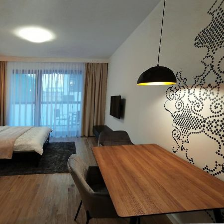 Come&Stay Apartments Wola Warsaw Exterior photo
