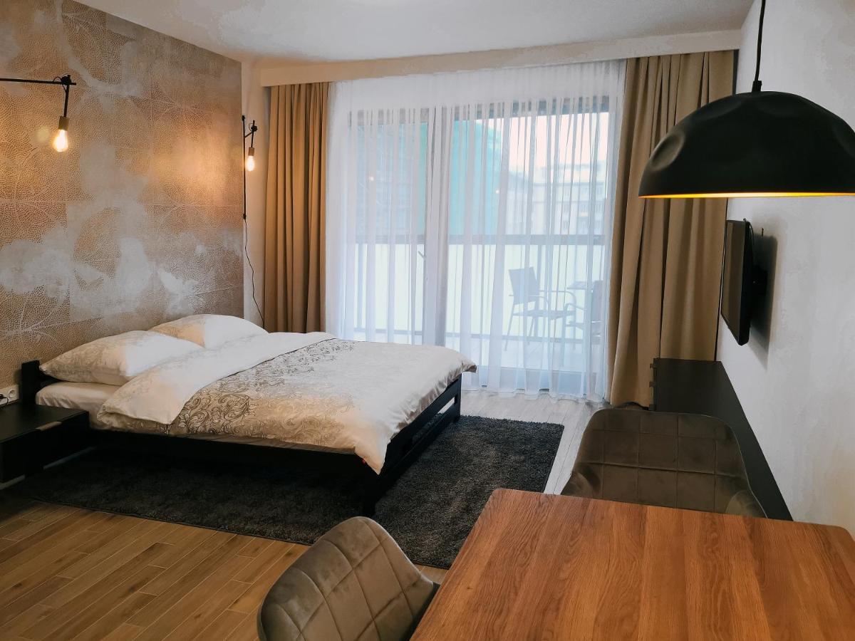 Come&Stay Apartments Wola Warsaw Exterior photo