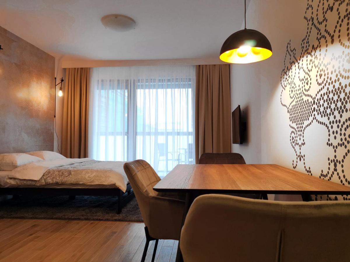 Come&Stay Apartments Wola Warsaw Exterior photo